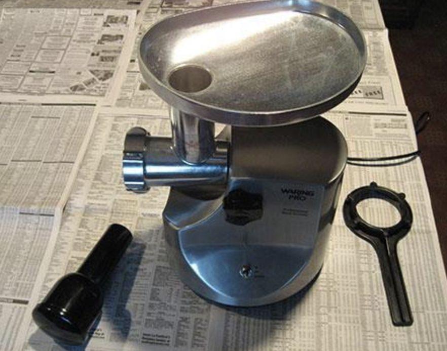 最简单的猫咪生骨肉食谱（源自 FELINE - NUTRITION）