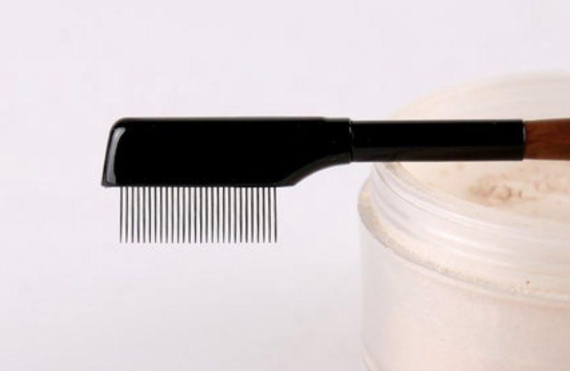 强效掩盖猫咪白色毛发上黄色污渍的方法