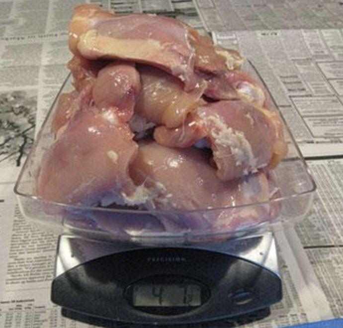 最简单的猫咪生骨肉食谱（源自 FELINE - NUTRITION）